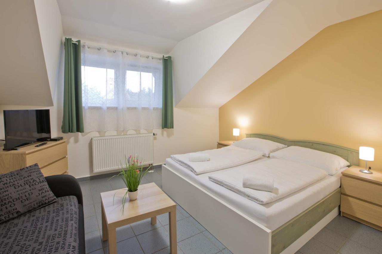 Hotel Šindlovská krčma Ceske Budejovice Exterior foto