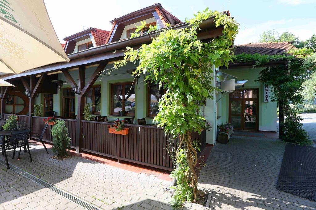 Hotel Šindlovská krčma Ceske Budejovice Exterior foto