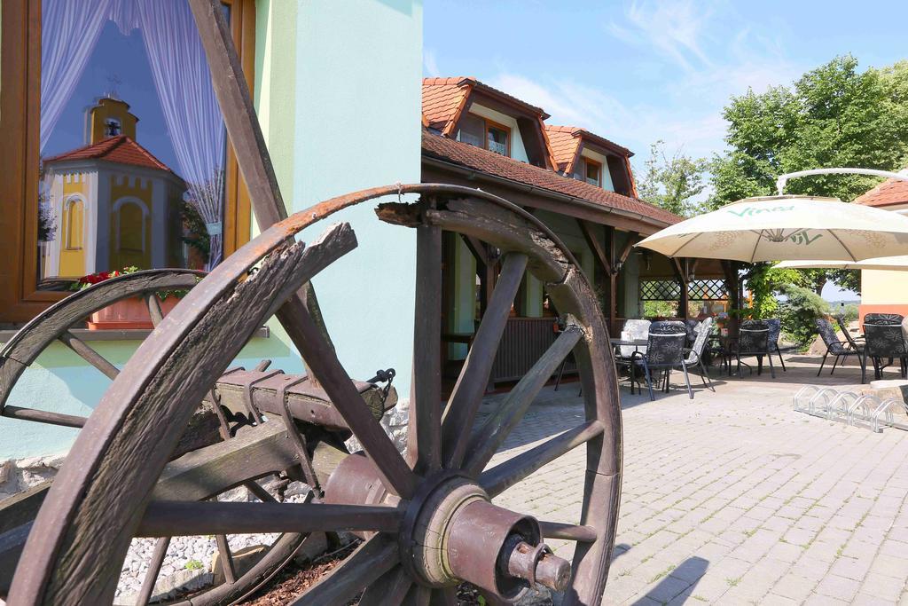 Hotel Šindlovská krčma Ceske Budejovice Exterior foto