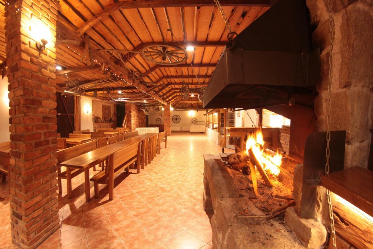 Hotel Šindlovská krčma Ceske Budejovice Exterior foto
